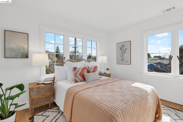 1400 Santa Fe Ave, Berkeley, CA 94702