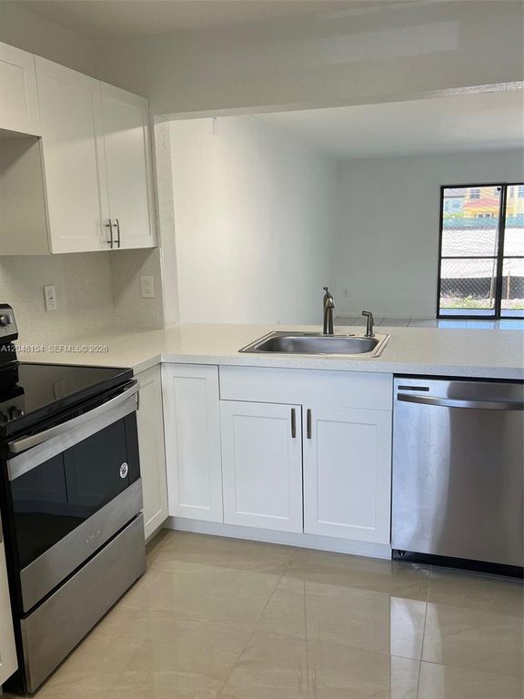 852 NE 209th Street 10438, Miami, FL 33179