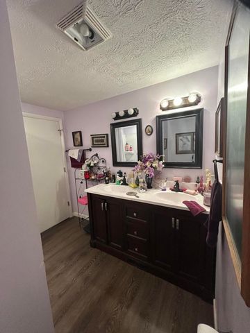 612 Shadowrock Drive, Forsyth, MO 65653