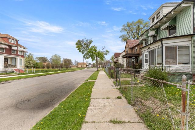 5462 Parker Street, Detroit, MI 48213