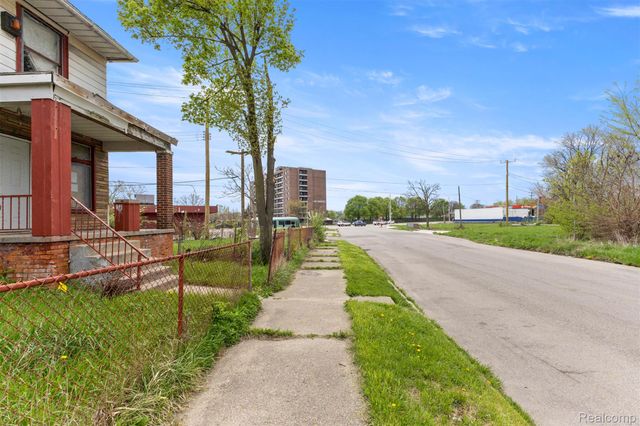 5462 Parker Street, Detroit, MI 48213