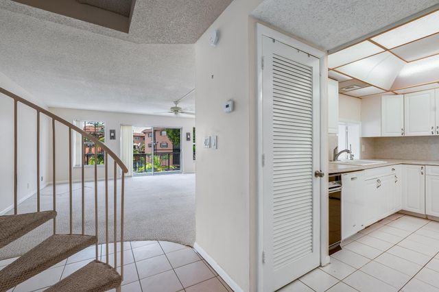 650 Tennis Club Dr 303, Fort Lauderdale, FL 33311