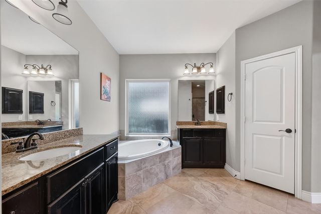 13613 Sunset Harbor Drive, Pearland, TX 77584