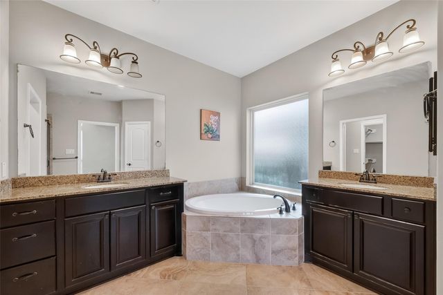 13613 Sunset Harbor Drive, Pearland, TX 77584