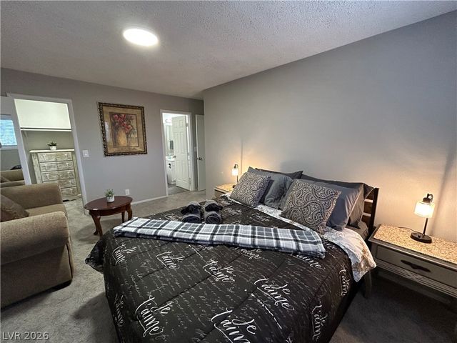 4458 Del Oro Drive, Las Vegas, NV 89102