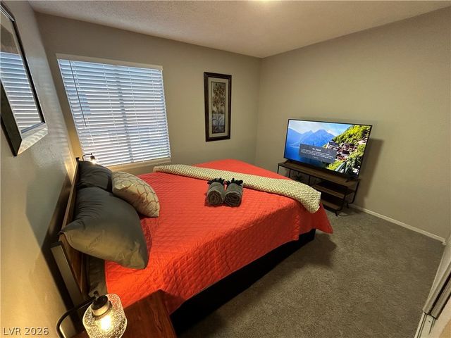 4458 Del Oro Drive, Las Vegas, NV 89102