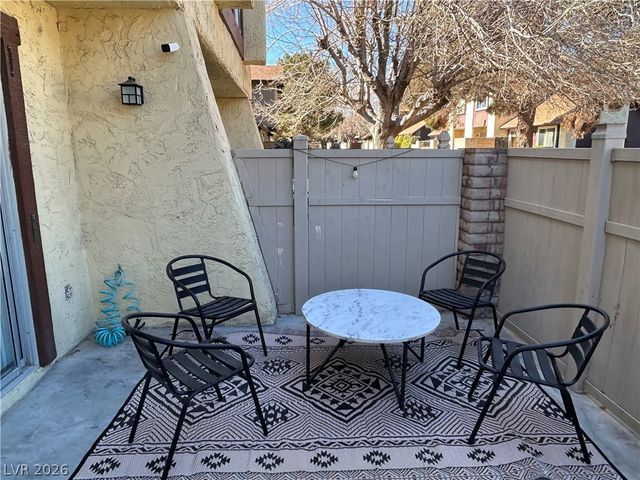 4458 Del Oro Drive, Las Vegas, NV 89102