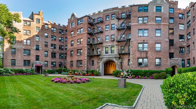23 Old Mamaroneck Road 3E, White Plains, NY 10605