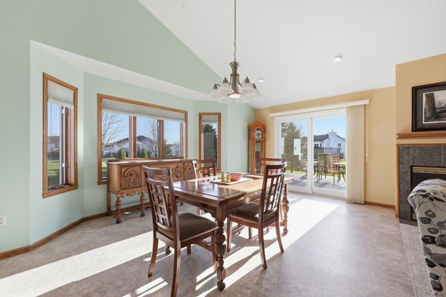 2622 Wheatland Drive S, Fargo, ND 58103