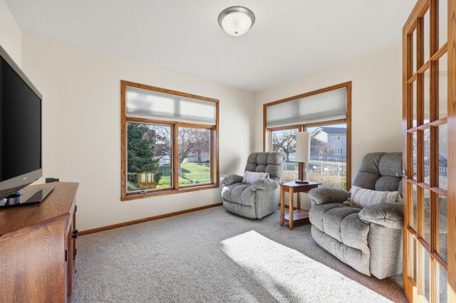 2622 Wheatland Drive S, Fargo, ND 58103