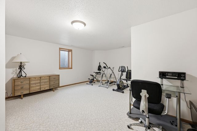 2622 Wheatland Drive S, Fargo, ND 58103