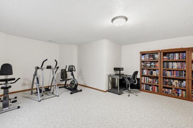 2622 Wheatland Drive S, Fargo, ND 58103