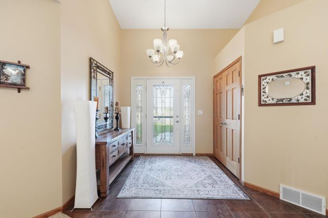 2622 Wheatland Drive S, Fargo, ND 58103