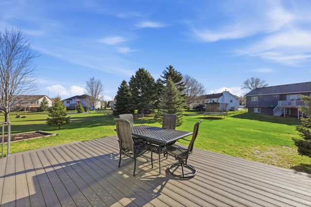 2622 Wheatland Drive S, Fargo, ND 58103