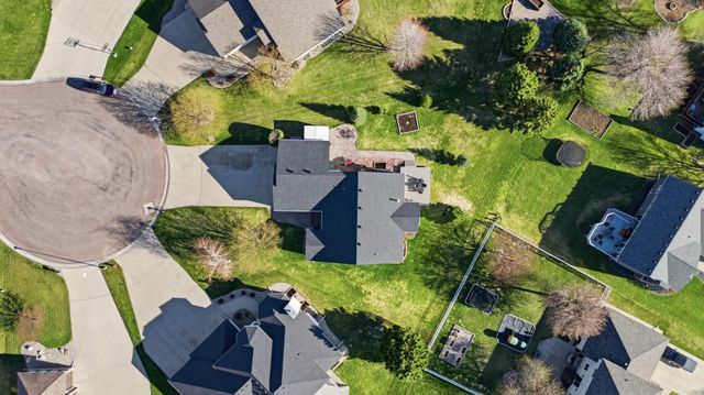 2622 Wheatland Drive S, Fargo, ND 58103