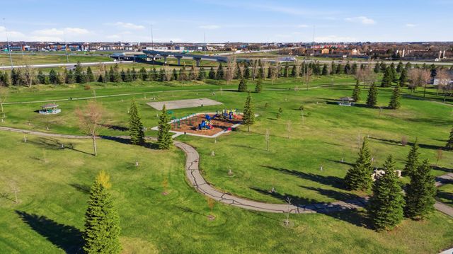 2622 Wheatland Drive S, Fargo, ND 58103