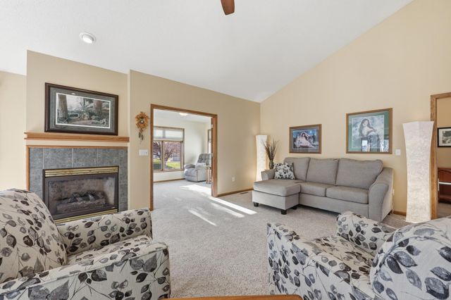 2622 Wheatland Drive S, Fargo, ND 58103
