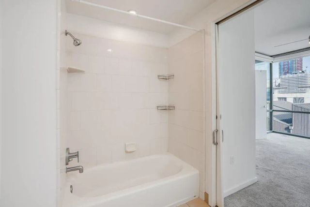 321 10Th Avenue 1303, San Diego, CA 92101