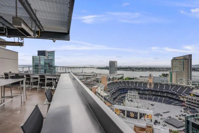 321 10Th Avenue 1303, San Diego, CA 92101