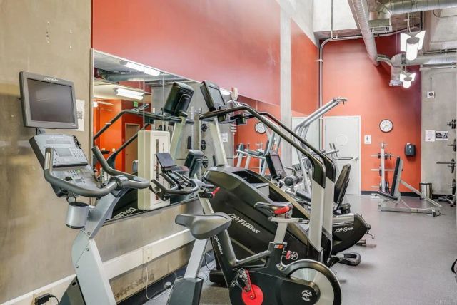 321 10Th Avenue 1303, San Diego, CA 92101