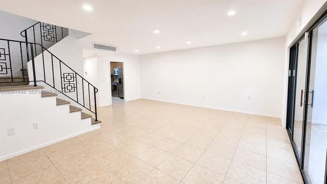 3321 Raleigh Street 3H, Hollywood, FL 33021