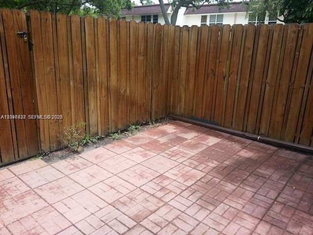 3321 Raleigh Street 3H, Hollywood, FL 33021
