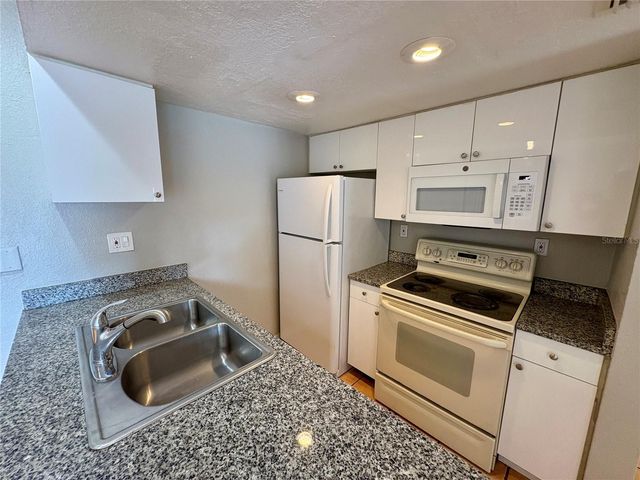 2013 5TH STREET W A, Bradenton, FL 34205