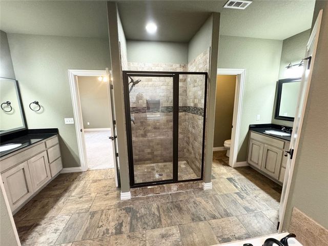 33 Leona Drive, Bella Vista, AR 72715