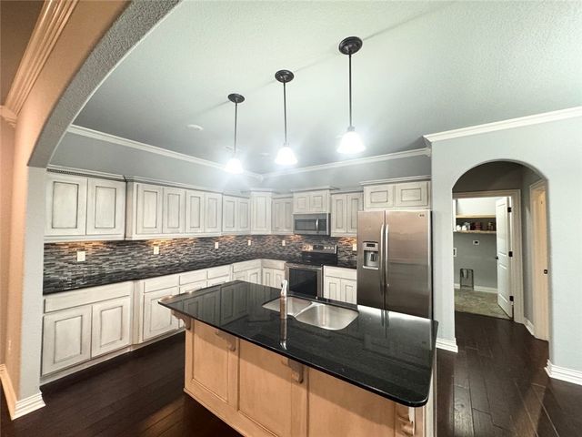 33 Leona Drive, Bella Vista, AR 72715