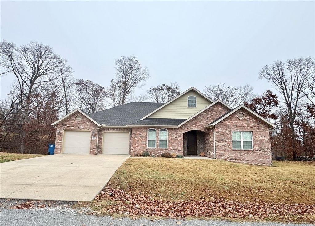 33 Leona Drive, Bella Vista, AR 72715