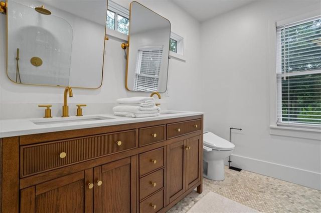 410 Wilkinson Drive SE, Atlanta, GA 30317