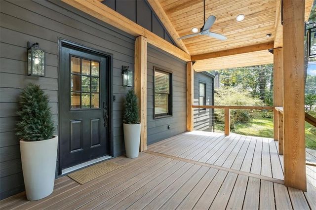 410 Wilkinson Drive SE, Atlanta, GA 30317