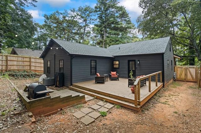 410 Wilkinson Drive SE, Atlanta, GA 30317