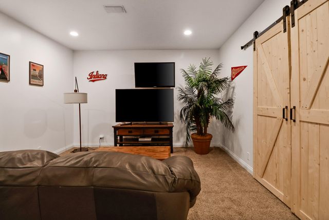 281 Larwick Circle, Valparaiso, IN 46385