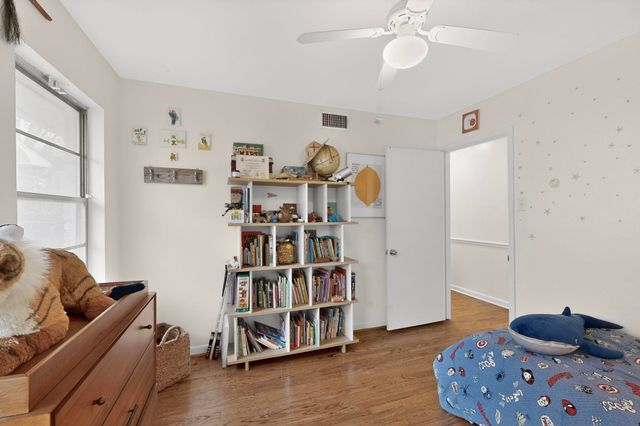 514 W Ridgewood Drive, Garland, TX 75041