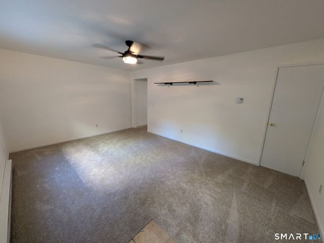 61 Dover Court B, Branford, CT 06405