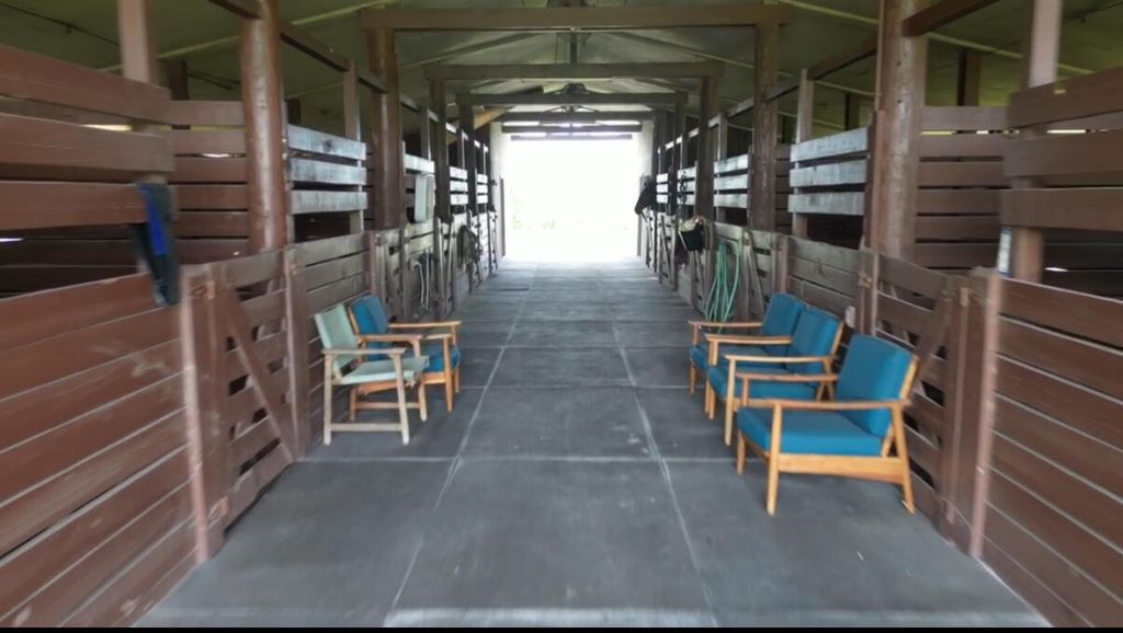 Image 13 of property listing at 16098 Deer Path Lane, Wellington, FL 33470