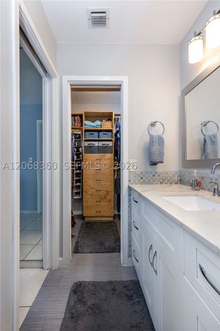 2250 SW 17th Ave, Miami, FL 33145