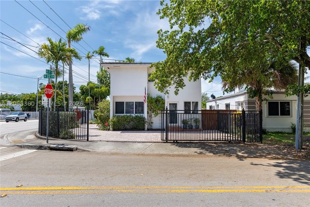 2250 SW 17th Ave, Miami, FL 33145