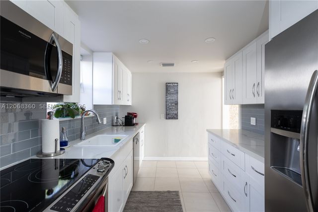 2250 SW 17th Ave, Miami, FL 33145
