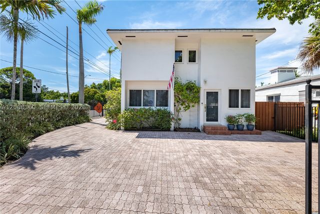 2250 SW 17th Ave, Miami, FL 33145
