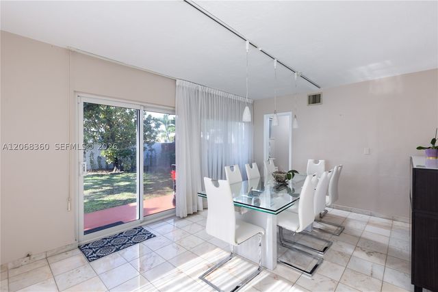 2250 SW 17th Ave, Miami, FL 33145