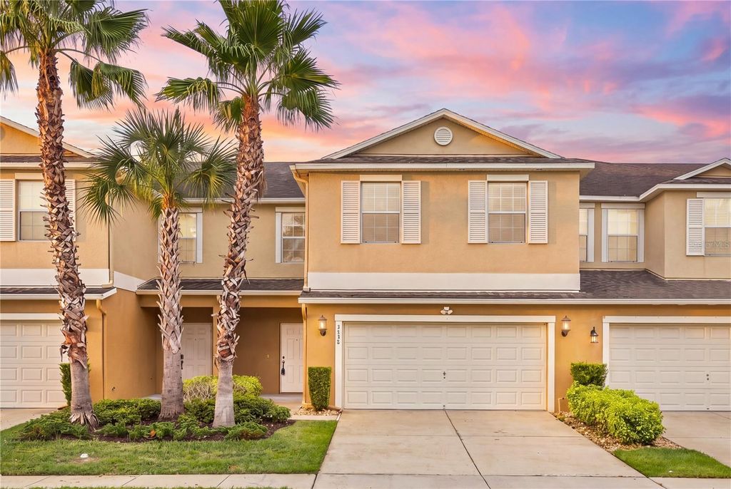 Image 2 of property listing at 3538 RODRICK CIRCLE, Orlando, FL 32824