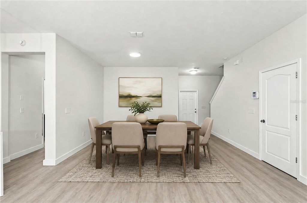 Image 11 of property listing at 3538 RODRICK CIRCLE, Orlando, FL 32824