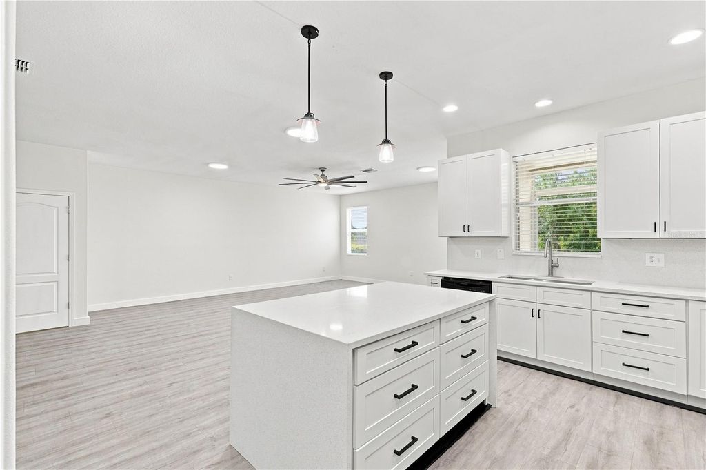Image 17 of property listing at 3538 RODRICK CIRCLE, Orlando, FL 32824