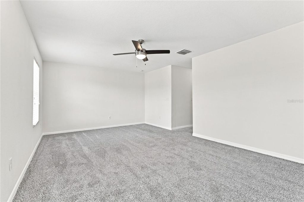 Image 25 of property listing at 3538 RODRICK CIRCLE, Orlando, FL 32824