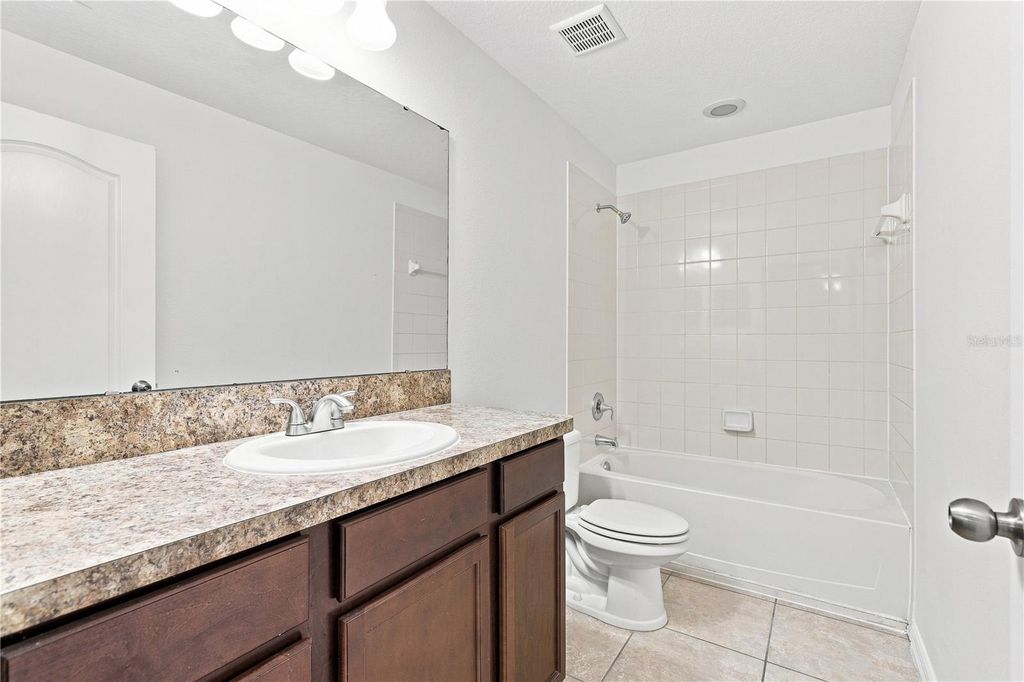 Image 30 of property listing at 3538 RODRICK CIRCLE, Orlando, FL 32824