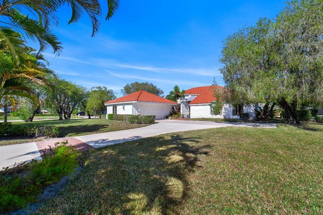 3000 Conifer Drive, Fort Pierce, FL 34951