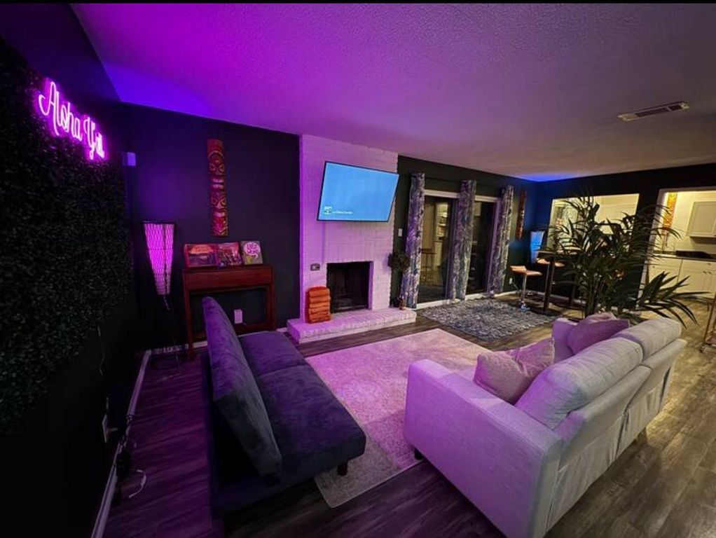 9011 Quail Valley DR A, Austin, TX 78758