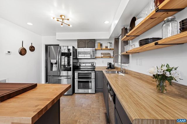 107 PINE BLUFF RD, Ruckersville, VA 22968